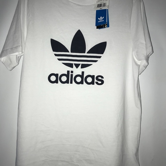 J Trefoil Tee from adidas original - Picture 3 of 3